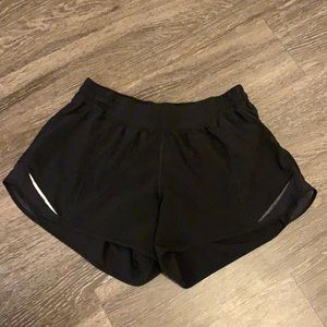 Lululemon Hotty Hot Short 4”